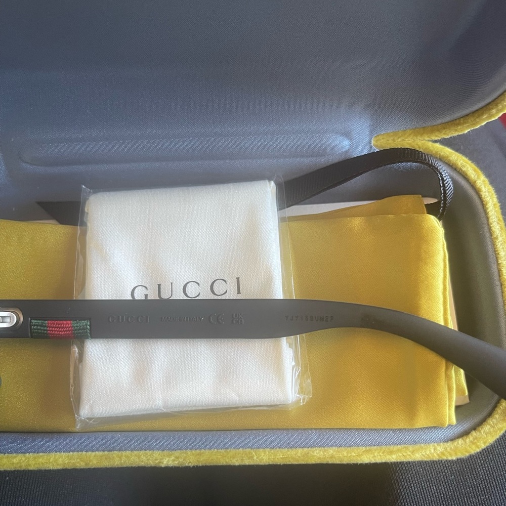 Brand new Gucci glasses - Picture 3 of 6